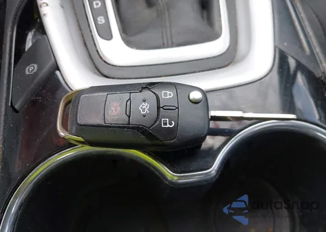 2014 Ford Fusion Se z USA, uszkodzony, nr VIN 1FA6P0H75E5364289